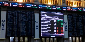 Meliá cierra con una caída del 5,56%, la mayor del Ibex 35, tras presentar resultados