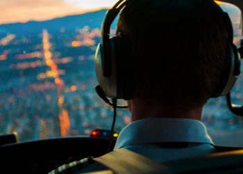 La Mesa del Turismo censura el «pulso» de los pilotos al sector por su amenaza de paro total