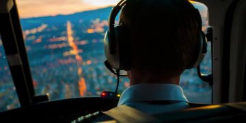 La Mesa del Turismo censura el «pulso» de los pilotos al sector por su amenaza de paro total