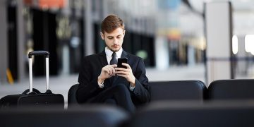 El nuevo viajero de negocios realiza sus reservas en domingo y fuera de horario laboral