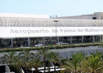 Este fin de semana, las tormentas que han estado afectando a las Baleares han provocado la cancelación y desvío de múltiples vuelos en sus aeropuertos