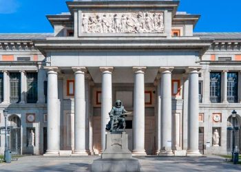 PortAventura, el Museo del Prado y La Alhambra, entre los lugares turísticos más visitados de España