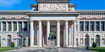 PortAventura, el Museo del Prado y La Alhambra, entre los lugares turísticos más visitados de España