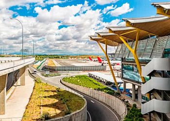 Iberia insta al Gobierno a lograr una «intermodalidad efectiva» y la llegada de la alta velocidad a Barajas