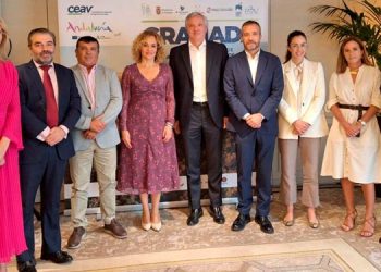 Arranca la VII Cumbre Mundial de Asociaciones de Agencias de Viajes, organizada por la Confederación Española de Agencias de Viaje (CEAV) en Granada