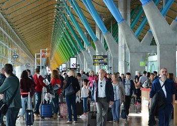 España recibe casi 80 millones de turistas hasta noviembre y se encamina hacia un nuevo récord