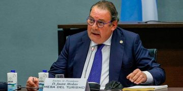 La Mesa del Turismo responde a Yolanda Díaz y rechaza de pleno las propuestas de Sumar para limitar la actividad del turismo