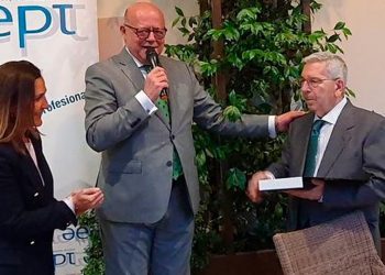 Manuel Figuerola premio magister