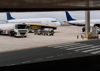 CNMC tasas aeroportuarias