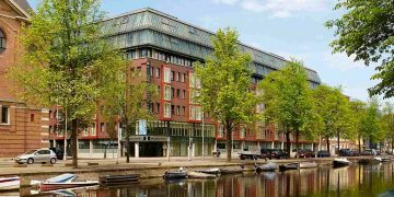 Amancio Ortega hotel Ámsterdam