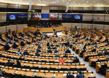 Parlamento Europeo Directiva de Viajes Combinados