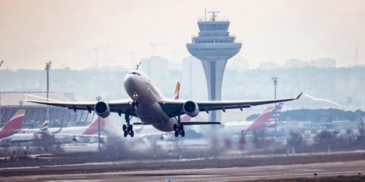 Transporte aéreo España balance turístico verano