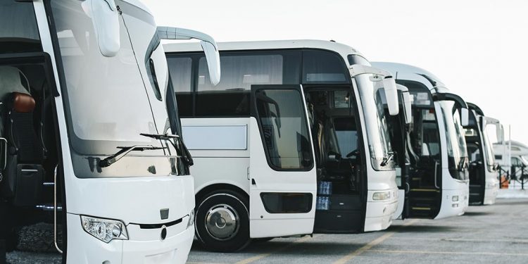 Hacienda licitación Renfe empresa de autobuses