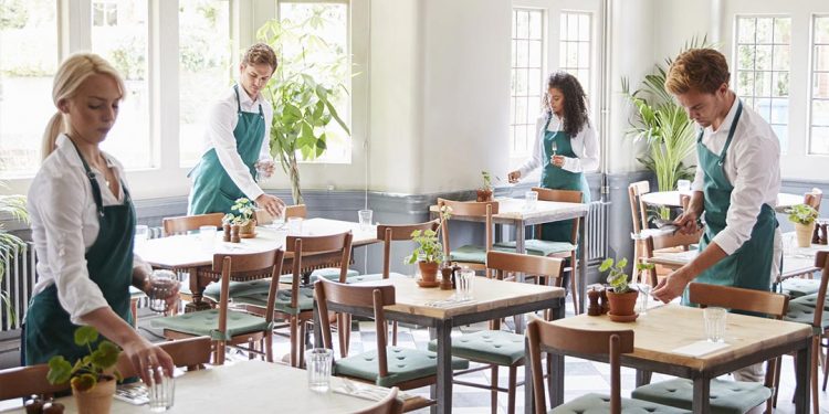 La hostelería impulsa el empleo en España