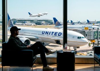 United Airlines Valencia Ibiza